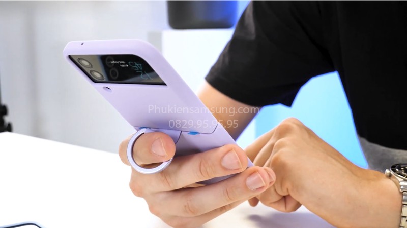 Ốp lưng Silicone Galaxy Z Flip 4 kèm Ring đeo chính hãng gia tốt